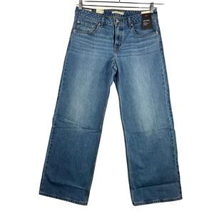 Levi's Premium Denim Women's Low Loose Jeans
90s Y2K baggy low rise Size 30 × 30